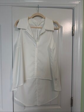 SHEIN White Sleeveless Layered Button-Up Blouse